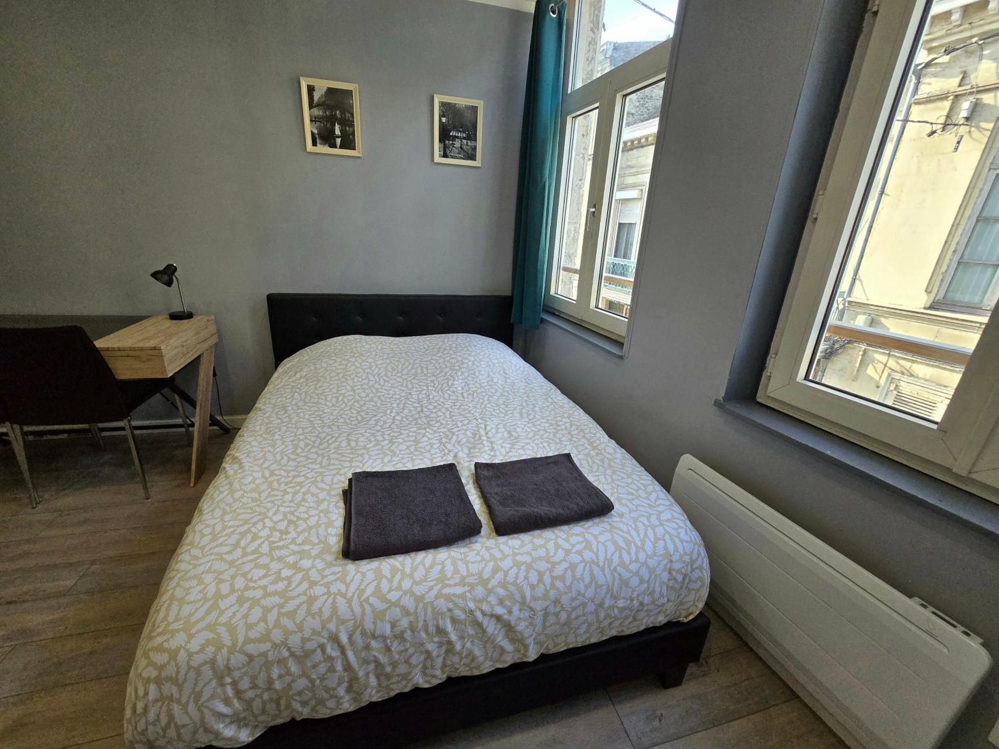 Appartement Hypercentre 301 +Wifi+Independant+ Cuisine Toilette Salle De Bain Privative วาลองเซียนส์ ภายนอก รูปภาพ