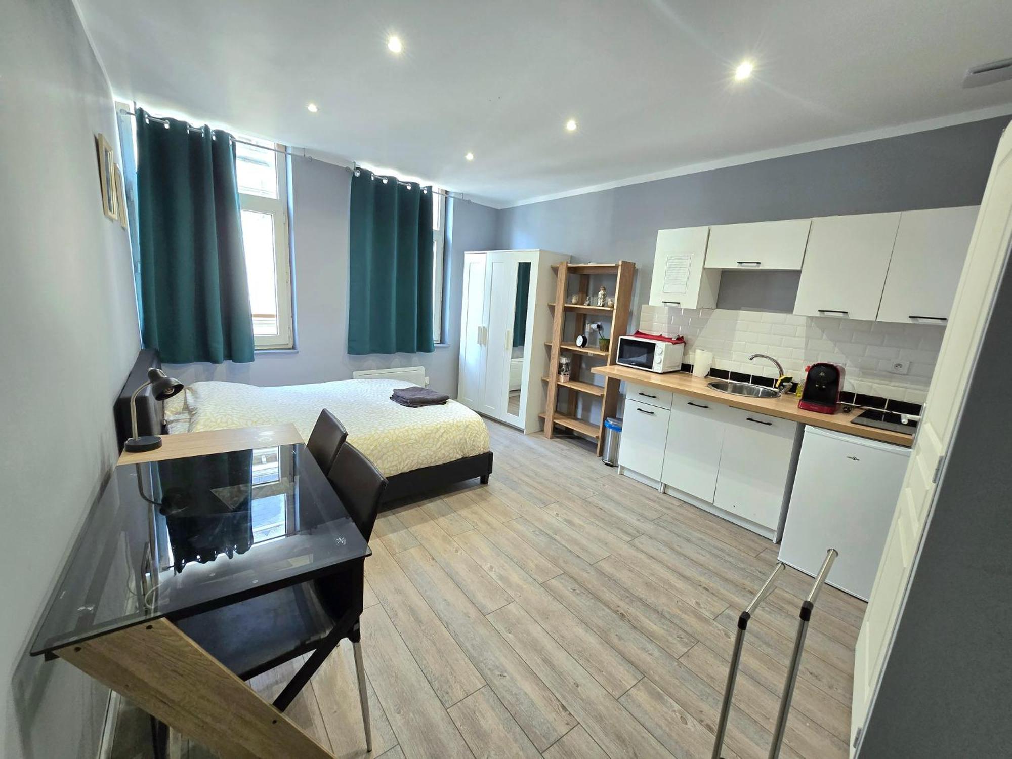 Appartement Hypercentre 301 +Wifi+Independant+ Cuisine Toilette Salle De Bain Privative วาลองเซียนส์ ภายนอก รูปภาพ